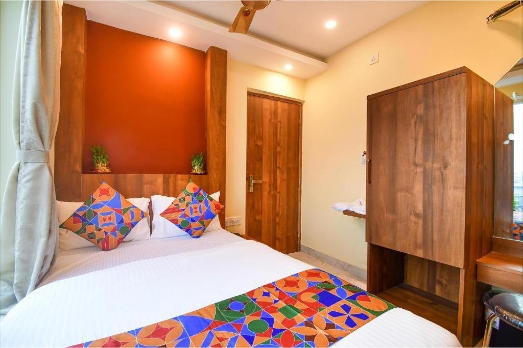 Hotel Aqua Tulip โกลกาตา ภายนอก รูปภาพ